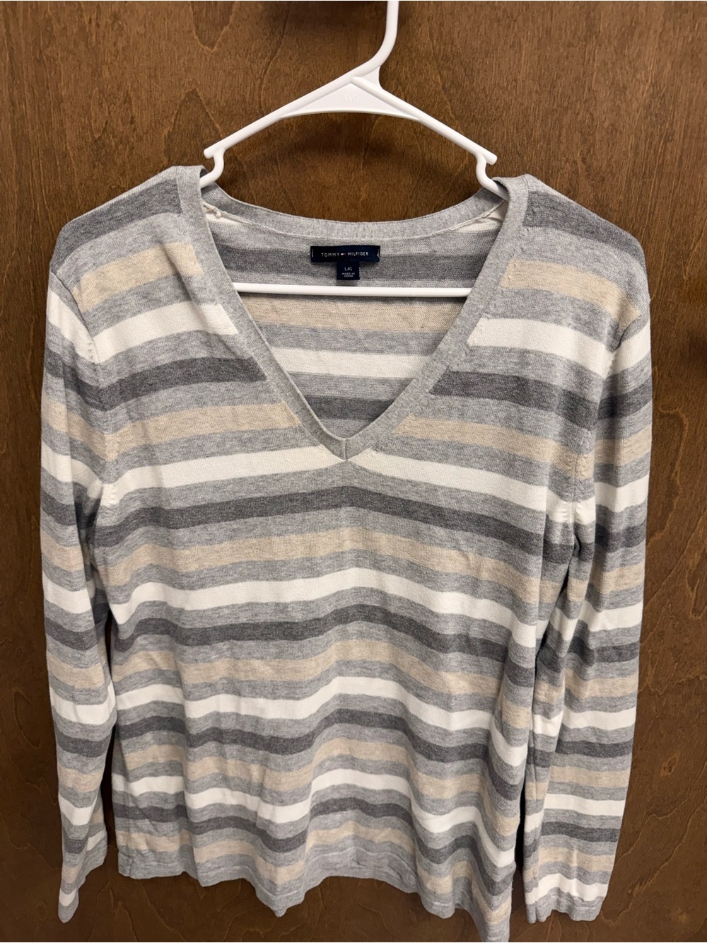 Tommy Hilfiger Light Gray & Cream Striped V-Neck Sweater